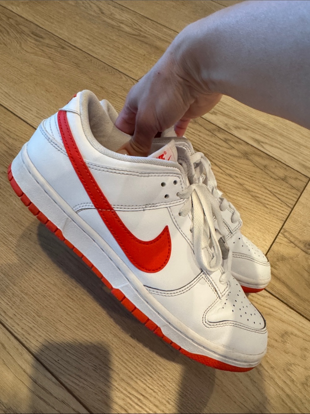 Nike White and Red Low-Top Sneakers